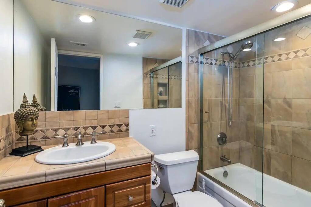 Gorgeous W/pool, Spa, B-ball Court & View! Pousada *